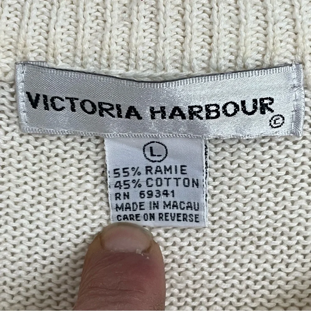 Victoria Harbour women vintage